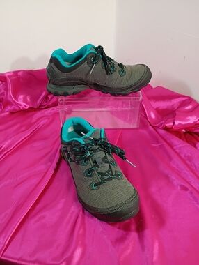 Ahnu Sugarpine Vibram Trail Hiking Waterproof Shoes SZ 6.5 Gray Teal Blue.